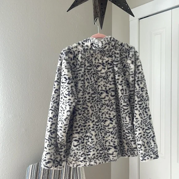 HALF-ZIP PULLOVER - Picture 2 of 3